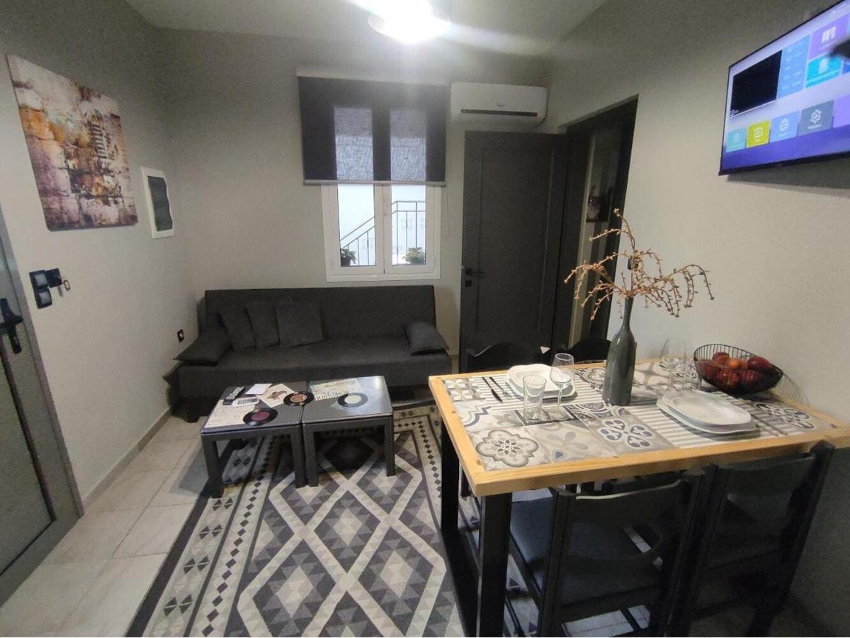 Music Reflections Apartment Near Nafplio 新基奥斯 外观 照片